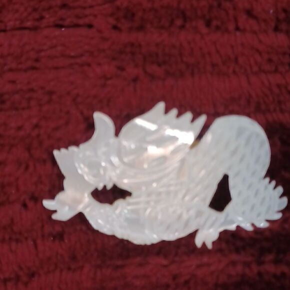 Mother of Pearl Dragon pin and earrings set - Picture 2 of 2